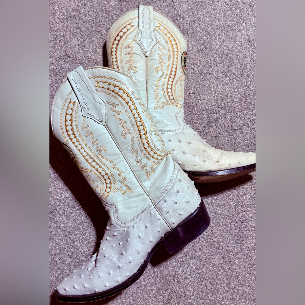 White Leather Boots with Intricate Stitching and Tall Shaft - Picture 14 of 14